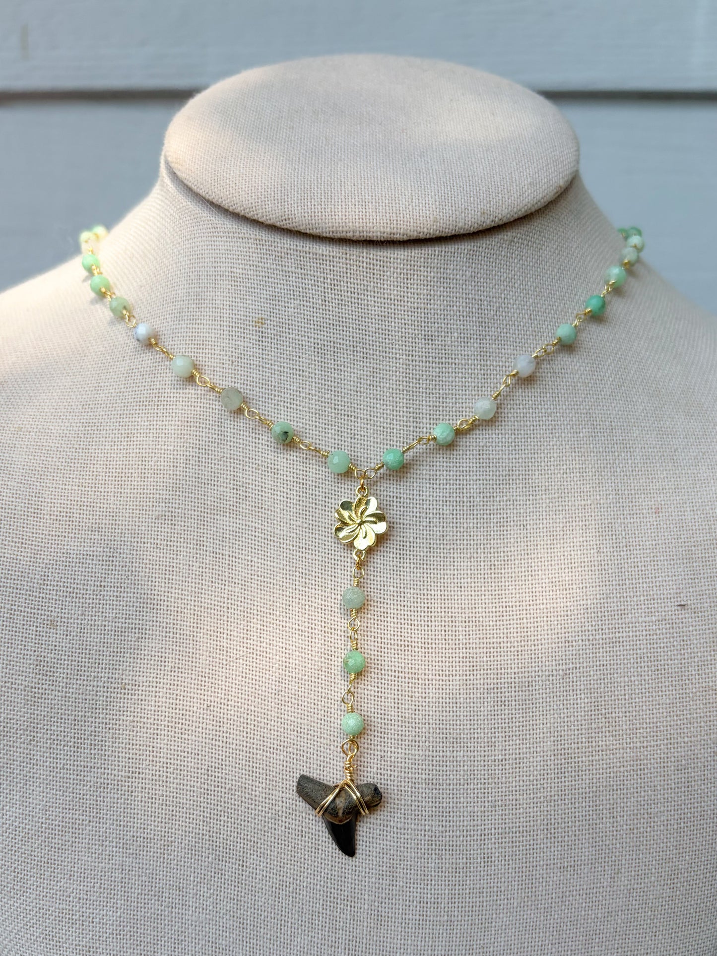 Chrysoprase Hibiscus Shark Tooth Lariat
