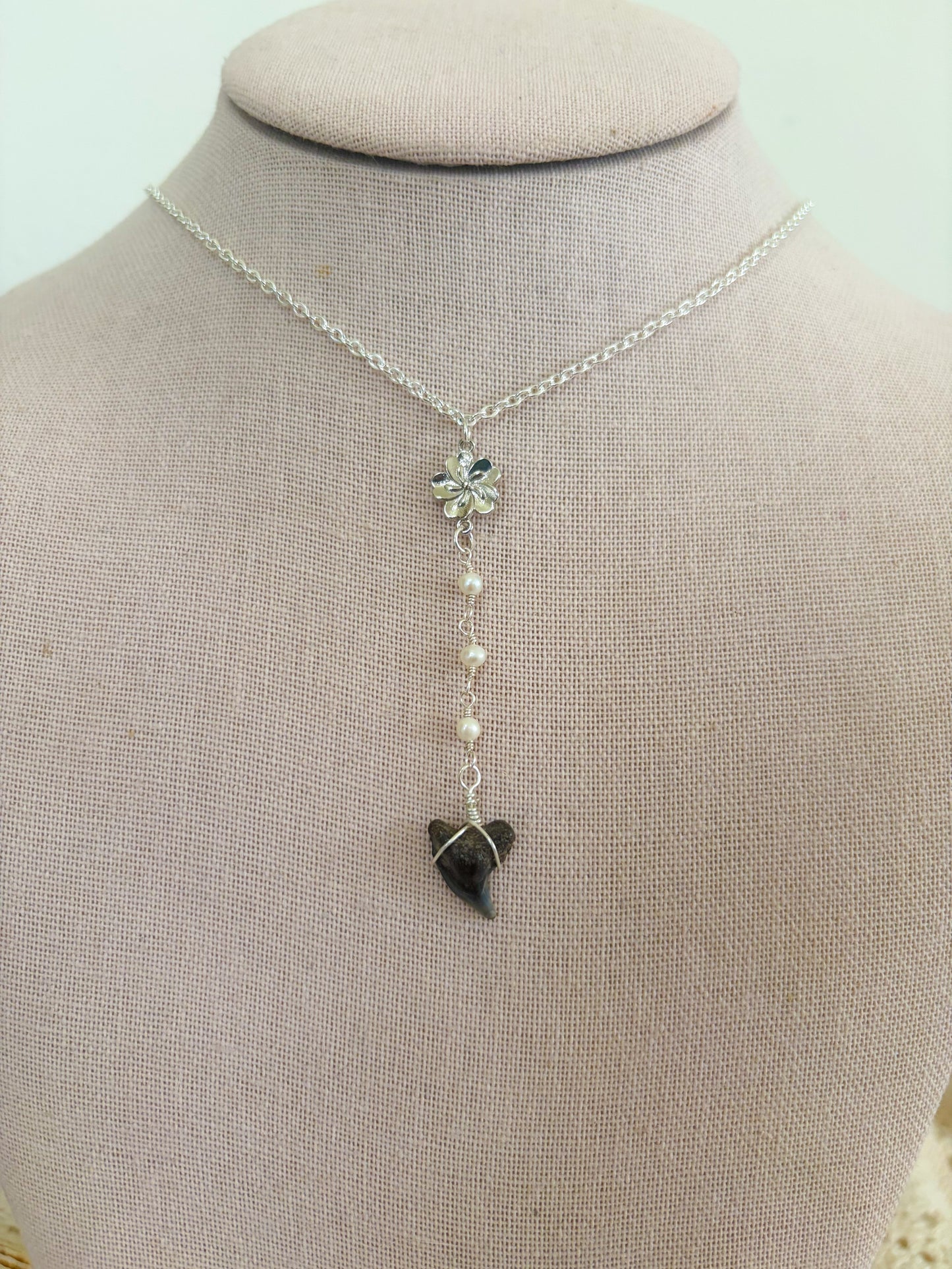 Silver Hibiscus Shark Tooth Lariat Necklace