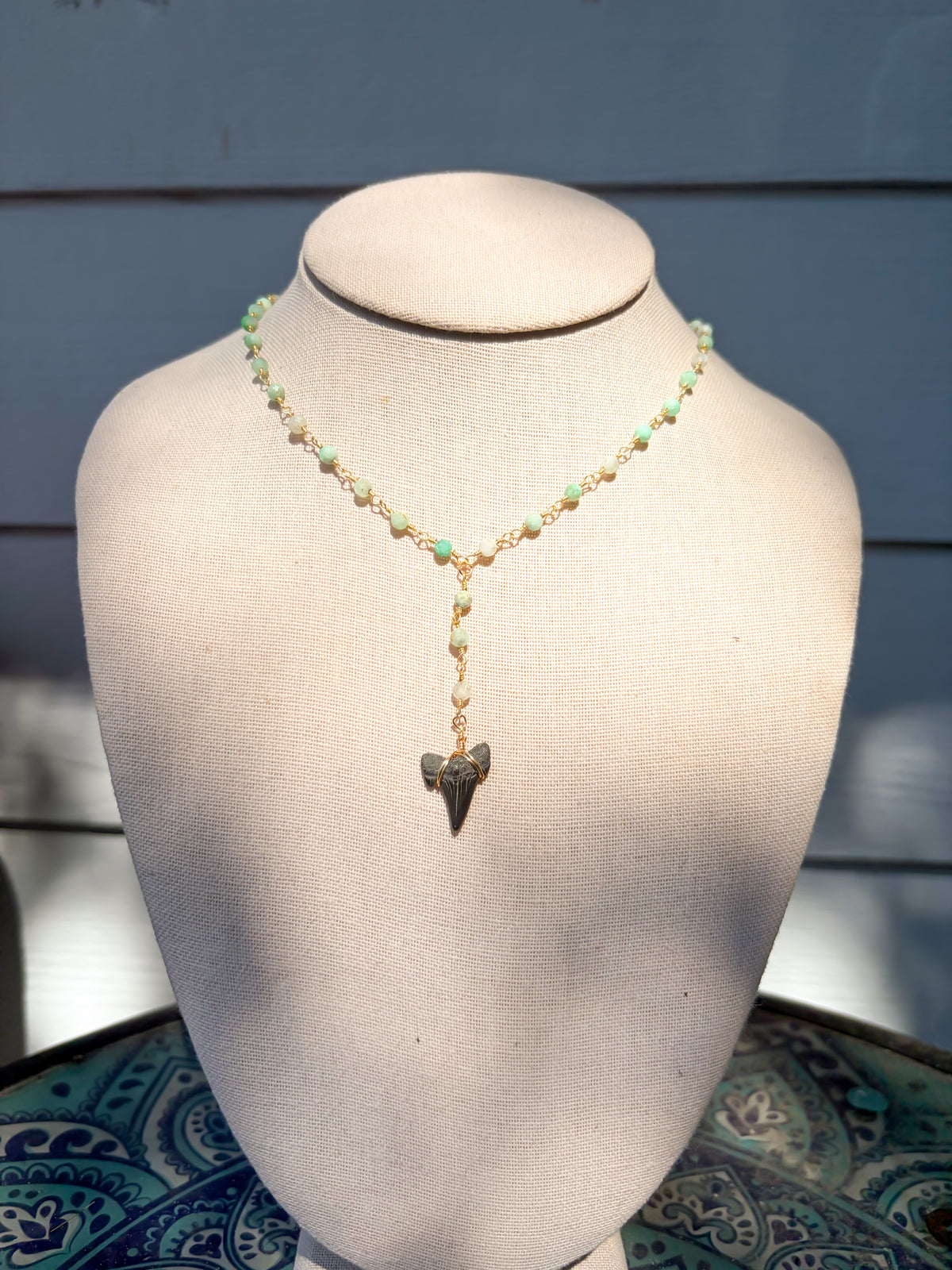Chrysoprase Lariat Shark Tooth Necklace