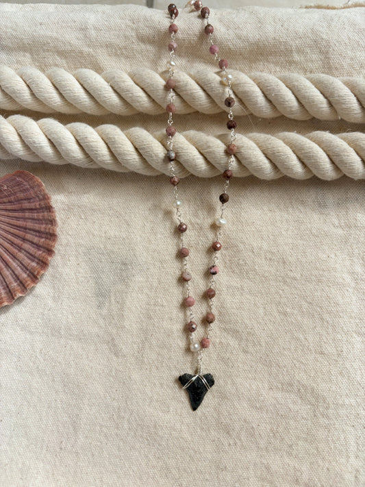 Silt Rose – Silver Shark Tooth Necklace (Rhodonite + Pearl, 18”)